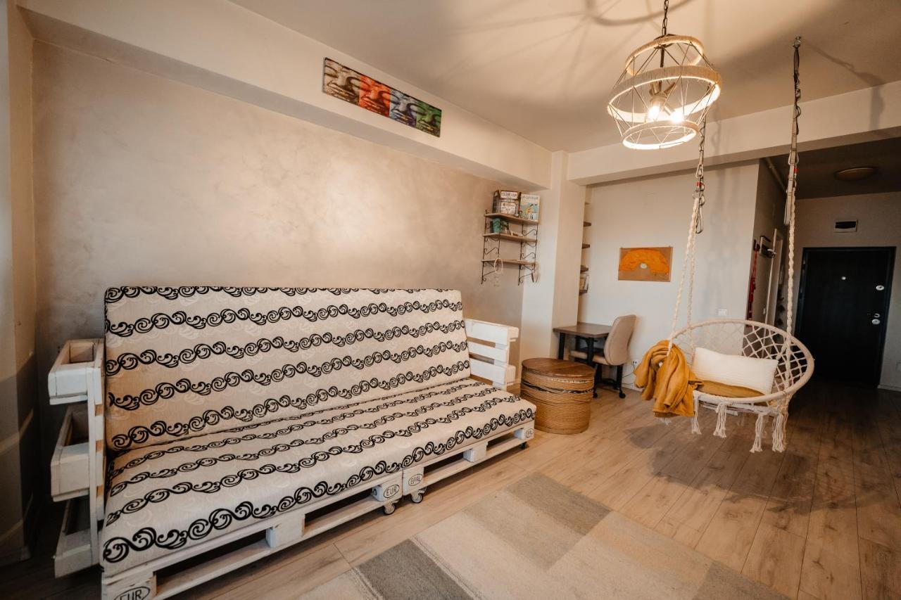 Bright And Cozy Design Apt With Office Apartment Cluj-Napoca Exterior photo