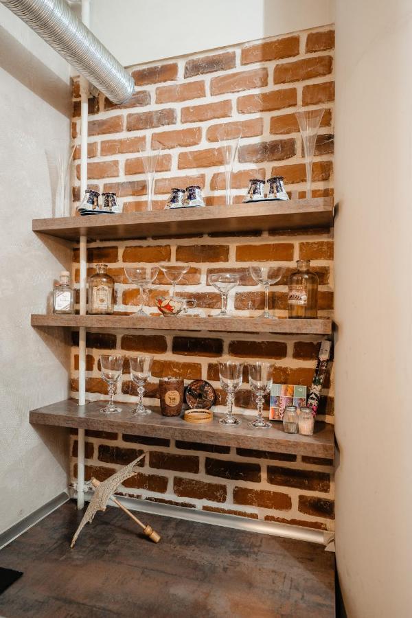 Bright And Cozy Design Apt With Office Apartment Cluj-Napoca Exterior photo